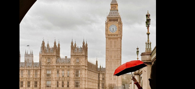 İngiltere ekonomisi kasımda beklentilerin üzerinde büyüdü