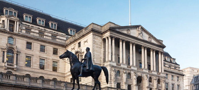 İngiltere Merkez Bankası Politika Faizini Sabit Tuttu