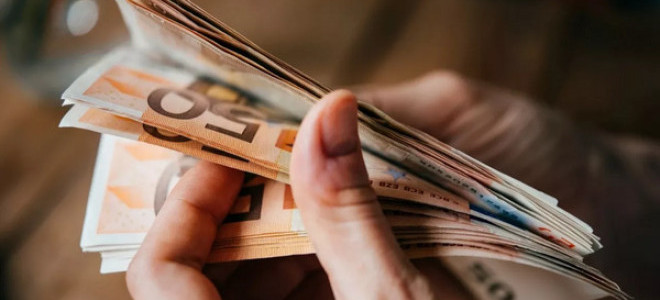 İspanya'da memur maaşlarına yapılacak 4 yıllık zam belli oldu