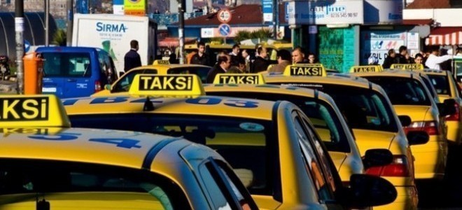 İstanbul'da toplu ulaşım ve taksi ücretlerine zam geldi