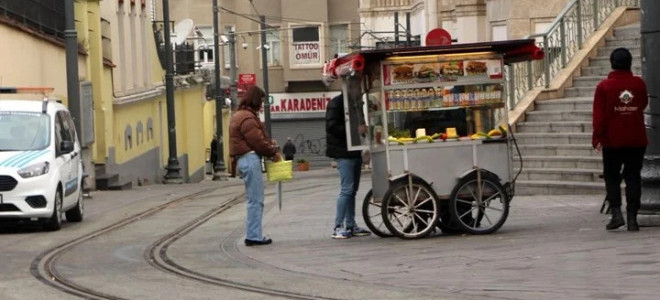 İstanbul Valiliği duyurdu: Seyyar satıcı ve ilaçlama firmalarına sıkı denetim geliyor