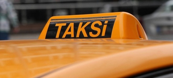 İstanbulda taksilerin zamlı tarifelere geçişi başladı
