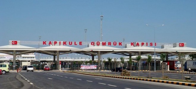 Kapıkule'de Tir Kuyruğu 30 Kilometreye Çıktı