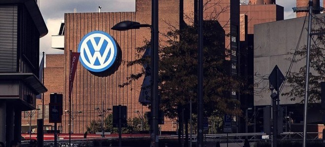 Kar beklentileri azalan Volkswagen hisselerinde düşüş derinleşti