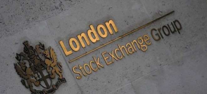 Londra Borsası'nın açılmasını engellemeye çalışan aktivistler gözaltında