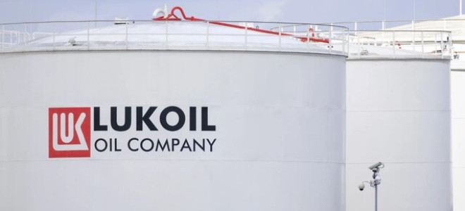 Lukoil uluslararası varlıklarını Carlyle'ye satıyor