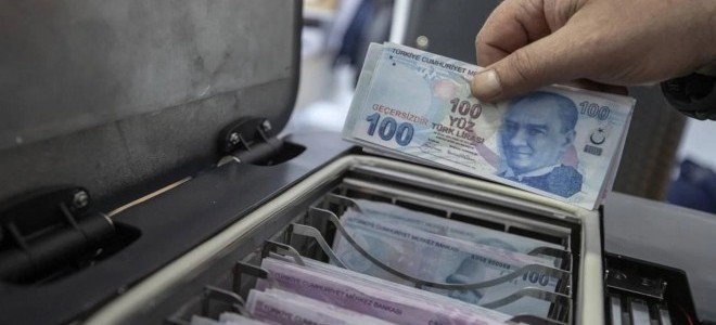 Merkez Bankası, yeni 100 ve 10 TL'lik banknotları tedavüle sürüyor