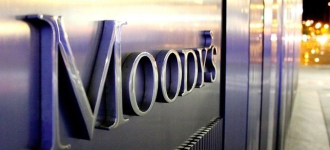 Moody's 18 Türk bankasının notunu düşürdü