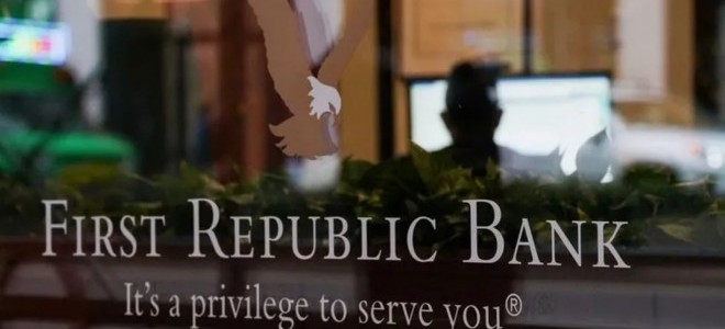 New York borsası, First Republic Bank'ın JPMorgan'a satılmasının ardından karışık seyirle açıldı