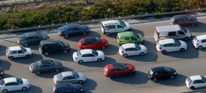 Otomotiv pazarı mayıs ayında 100 bin barajını aştı