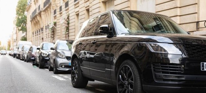 Paris’te yabancıların SUV araçlarının park ücreti 3 katına çıkacak