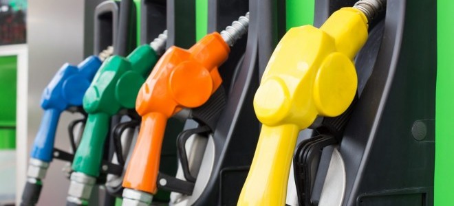 Petrol fiyatları talep endişeleriyle düştü