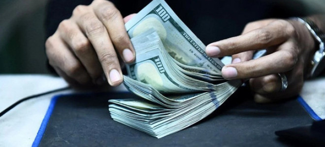 Piyasanın yıl sonu dolar/TL beklentisi belli oldu