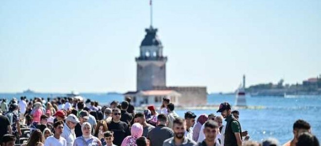 Prof. Dr. Şen’den afet uyarısı: İstanbul'da yarın mesai saatleri değiştirilmeli