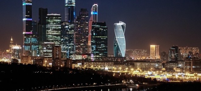 Rus borsası Ukrayna krizi nedeniyle yüzde 30’dan fazla değer kaybetti