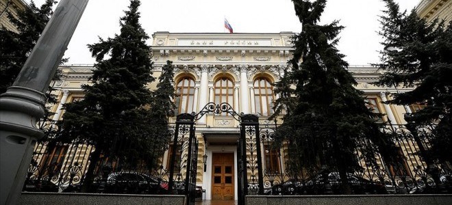 Rusya'dan para politikasında gevşeme sinyali