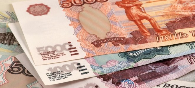 Rusya’nın bütçesi ilk çeyrekte 2,4 trilyon ruble açık verdi