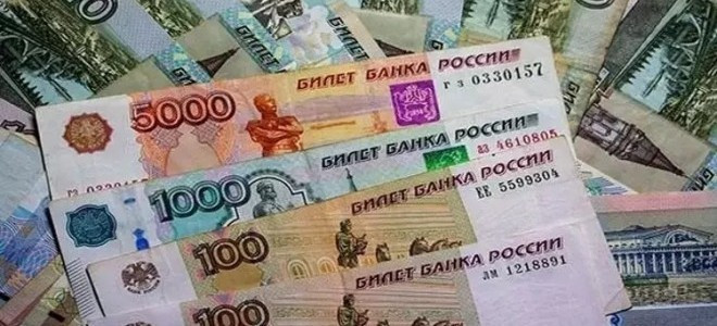Rusya'nın rezervleri ağustosta 13,14 trilyon rubleye çıktı