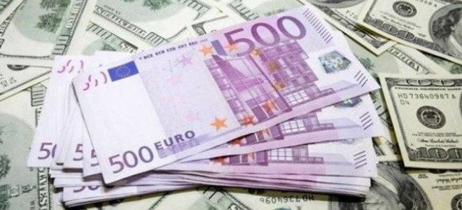 S&P'nin Not İndirimi Sonrası Dolar 4.17, Euro da 4.99 Lirada