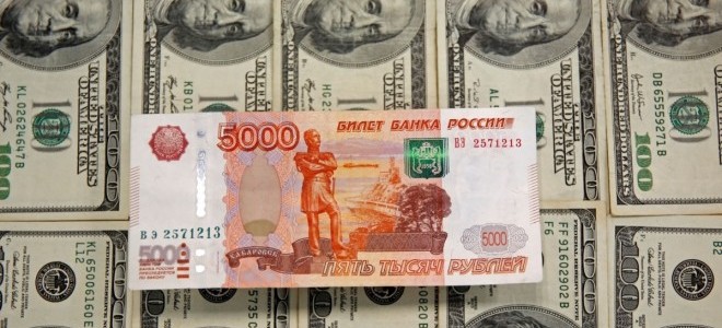 Savaşa rağmen Rus rublesi yükselişini sürdürüyor
