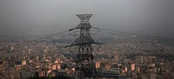 Tahran'da enerji krizi: Tüketim sınırını aşan bankaların elektrikleri kesildi