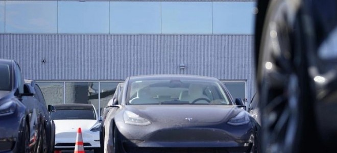 Tesla, ABD'de bazı araçlarının fiyatını düşürdü