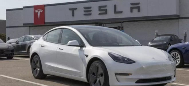 Tesla, Çin’de elektrikli araç fiyatlarında yeniden indirime gitti