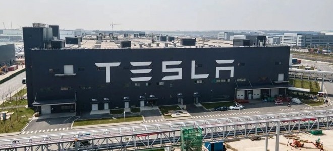 Tesla, Şanghay fabrikasında üretimi askıya alacak