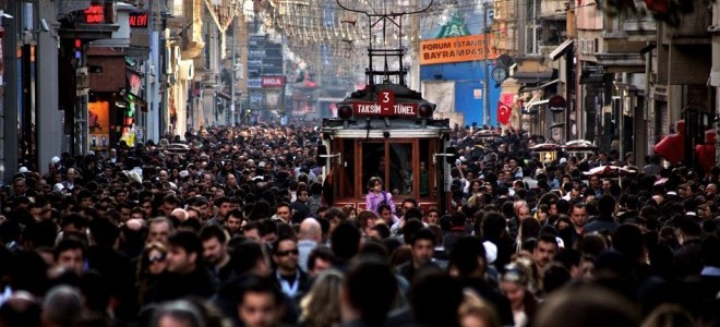 TÜİK: Eğitim durumuna göre en mutlu kesim, ilkokul mezunları