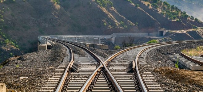 Türkiye ve Birleşik Krallık arasında demir yolu anlaşması imzalandı