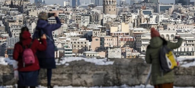 Türkiye'de ikamet izniyle yaşayan yabancı sayısında düşüş
