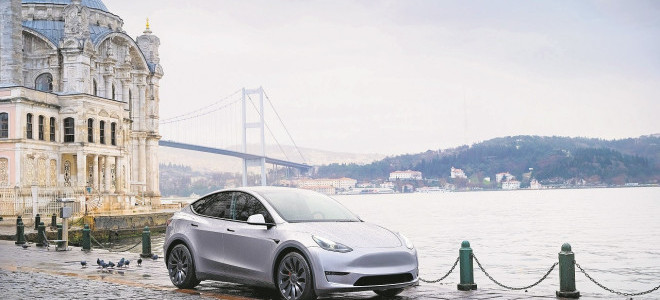 Türkiye’de Tesla satışları Togg’u 7'ye katladı