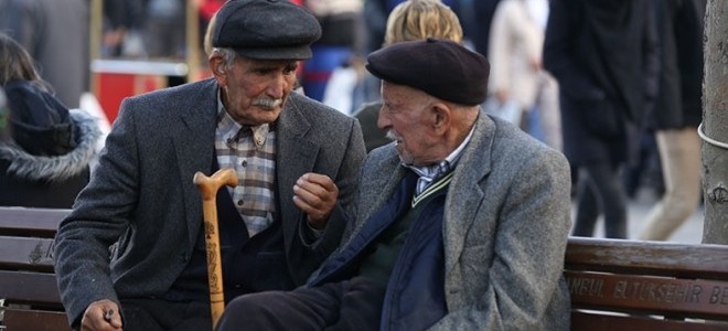 Türkiye'de yaşlı nüfus son 5 yılda yüzde 21,4 arttı