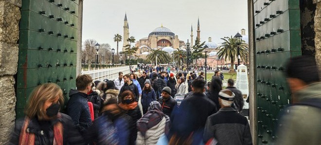 Türkiye'ye gelen turist sayısında son iki yılın en düşük artışı