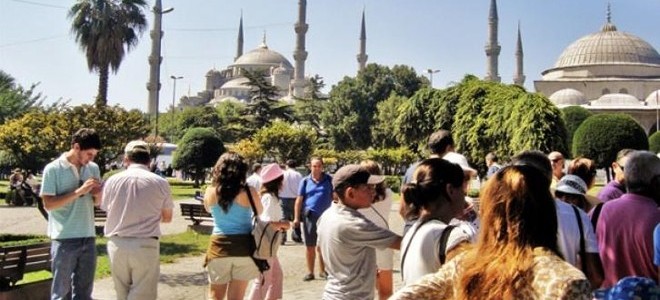 Türkiye'ye Gelen Yabancı Turistler 11 Ayda %27.68 Arttı