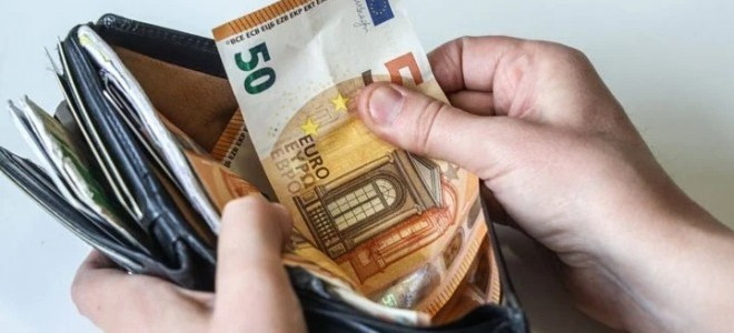 Vatandaşın döviz mevduatı iki haftada 4,3 milyar dolar arttı