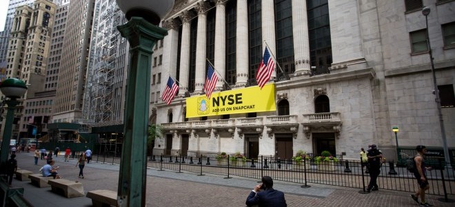 Wall Street açılış öncesi düştü
