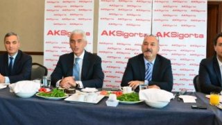 Aksigorta Başkanı Dinçer: Sigorta sektörünün aktif toplamı 47 milyar lira