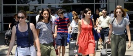 Antalya'ya hava yoluyla gelen turist sayısı 9.5 milyonu geçti