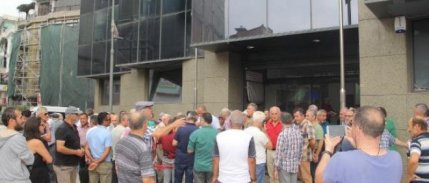 Borsa önünde fındık fiyatı protestosu