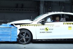 2025 yılının en güvenli otomobilleri belli oldu