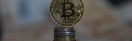 7 bankadan kripto para saklama hizmeti için başvuru