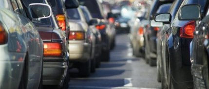 AB, benzinli ve dizel otomobil satışını yasaklayacak düzenlemeyi oylamayı erteledi