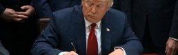 ABD Başkanı Trump, vergi indirimi tasarısını imzaladı