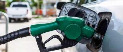 ABD'de benzin fiyatları 3 yıl sonra ilk kez 3 doların altında