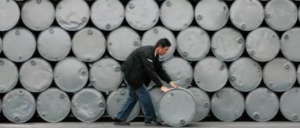 ABD ham petrol stokları 3,8 milyon varil düşüş gösterdi