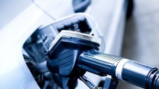 Akaryakıt fiyatlarında beklenen zam iptal edildi