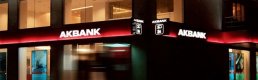 Akbank 2022'de kârını %396 artırdı