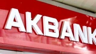 Akbank deprem bölgesinde kredi ve kart ödemelerini 3 ay faizsiz erteliyor