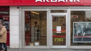 Akbank'tan 3. çeyrekte 4, 4 milyar lira konsolide net kar 